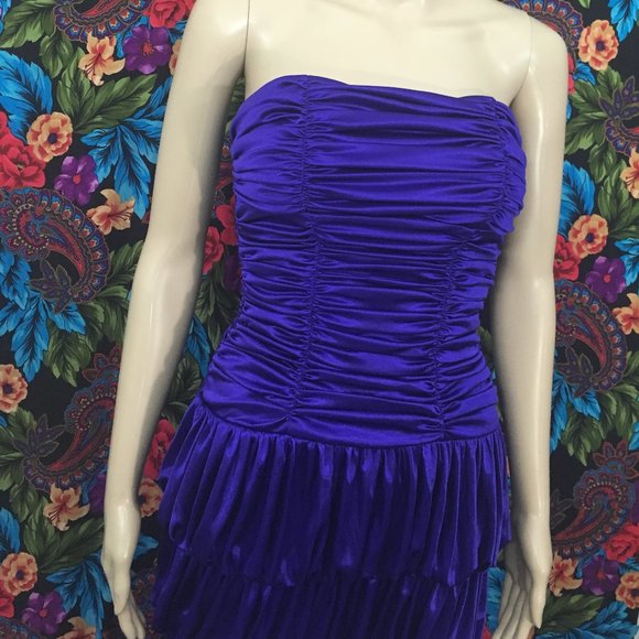 WOMEN'S REFLECTIVE DRESS PURPLE SMALL RUFFLED (S) - Picture 1 of 4